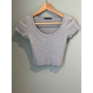 Brandy Melville Grey Ribbed Scoop Neck Short Sleeve Cropped Top